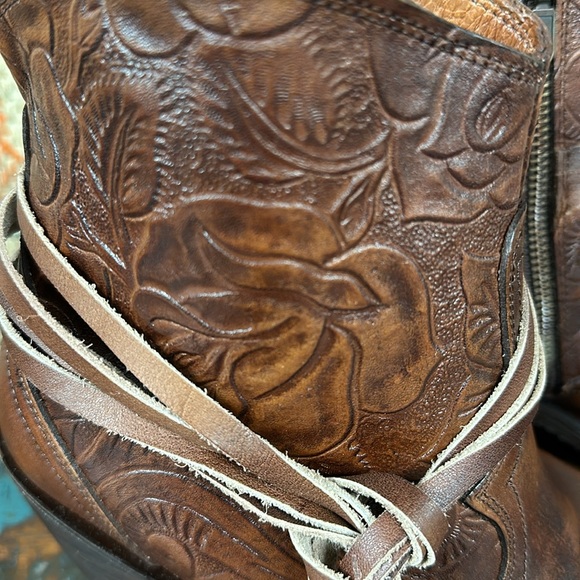 Dan Post “Hildegard” tooled leather boots. New in box. - Picture 3 of 9